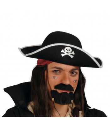 Gorro pirata confecionado en fieltro.